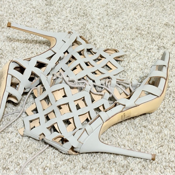 Cream High Heels with Stiletto Heel and Lattice Design - Picture 3 of 8